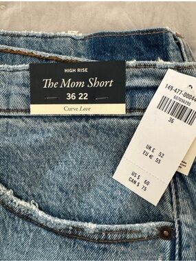 Abercrombie & Fitch Light Blue Denim Mom Short High Rise